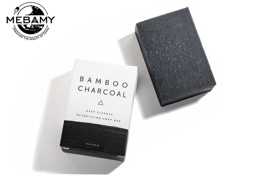 El jabón Handcrafted natural activado negro del carbón de leña de bambú profundamente limpia la desintoxicación